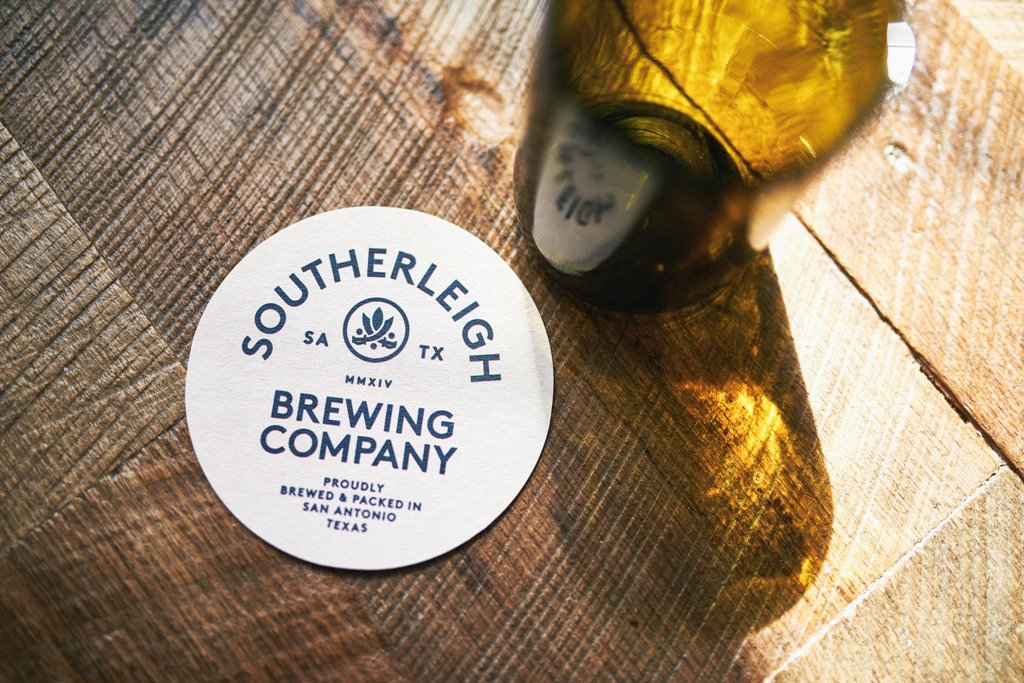 #Dads brunching at @SoutherleighSA  on #FathersDay receive 1 free glass of craft #GoldExport ow.ly/rQNj301fIOK