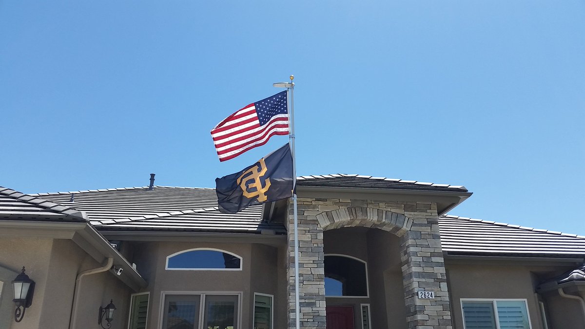 Danny_Shamoon's tweet image. HAPPY FLAG DAY #AmericaTheBeautiful #CLOVISPD