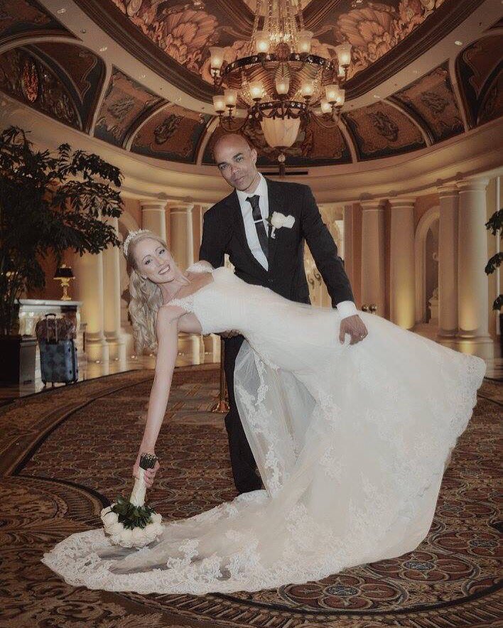 LittleLdnBallet's tweet photo. Miss Emma is back from wedding land and excited to see everyone this week! #ballet #wedding #llballet https://t.co/BsncEHZ01J