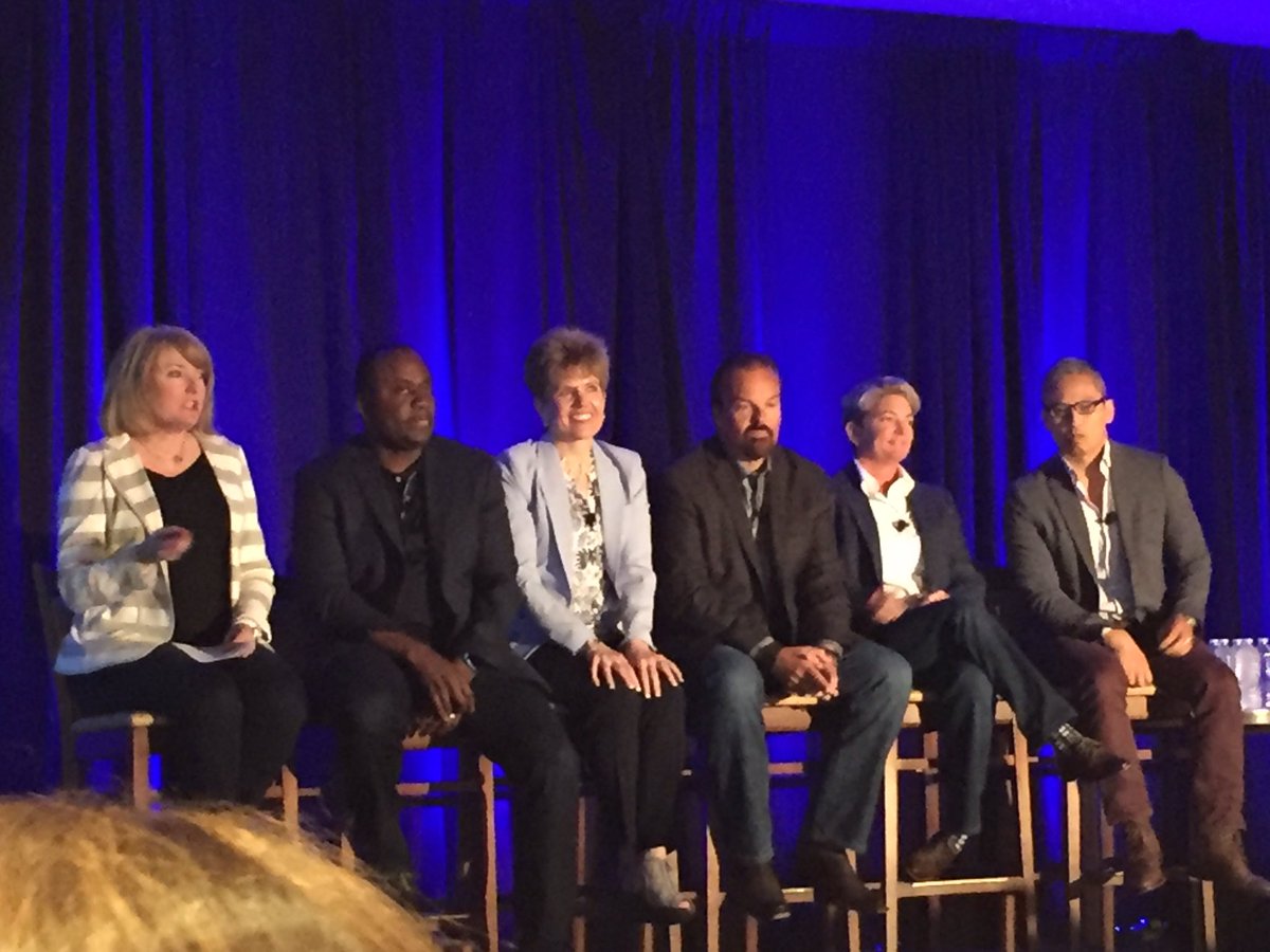 bob_rueda's tweet photo. Amazing power panel! #2016MMDP @LBKCallCenter https://t.co/enLtpj309o