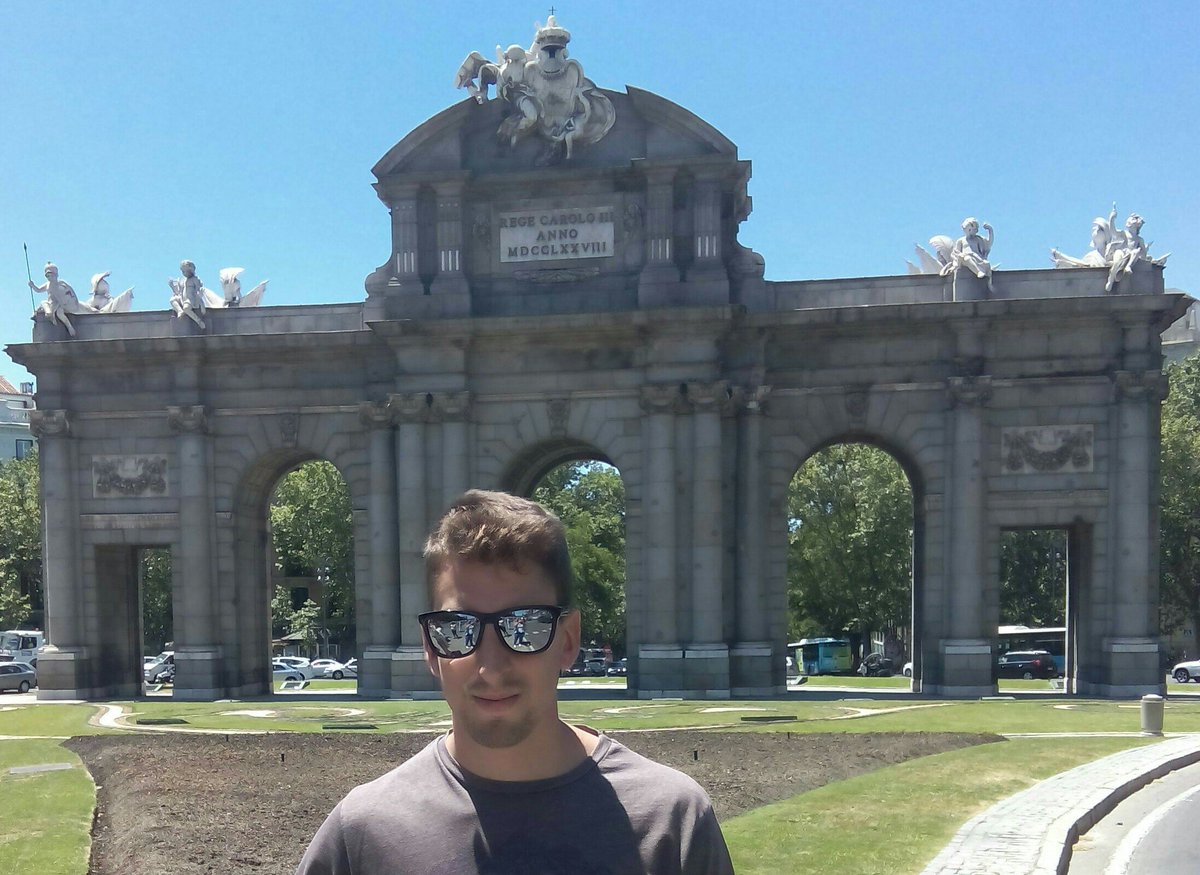8davidsfc's tweet photo. Dia de turismo por tierras madrileñas! https://t.co/YUSyZoaUVr