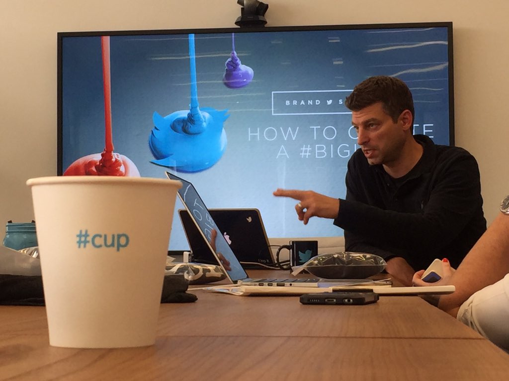 MarkenTweets's tweet photo. With @adambain @twitter #SMPlusTrendSafari https://t.co/kjdsn4M9TH