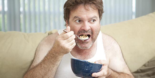 MensHealthMag's tweet image. 6 reasons you binge, and how to stop: spr.ly/6017BsCmF