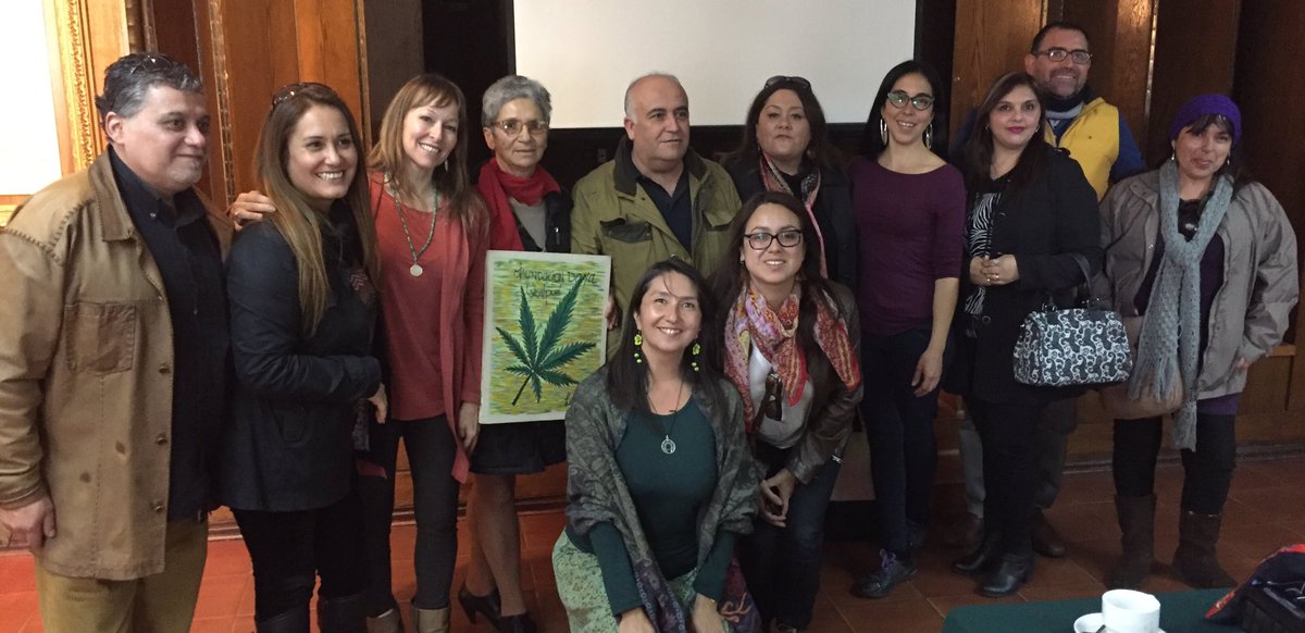 FundacionDaya's tweet photo. Grandes avances en implementación de cannabis medicinal con Daya Quinta Región con alcalde de Quipué @mvinambres https://t.co/LIPy3dihtg