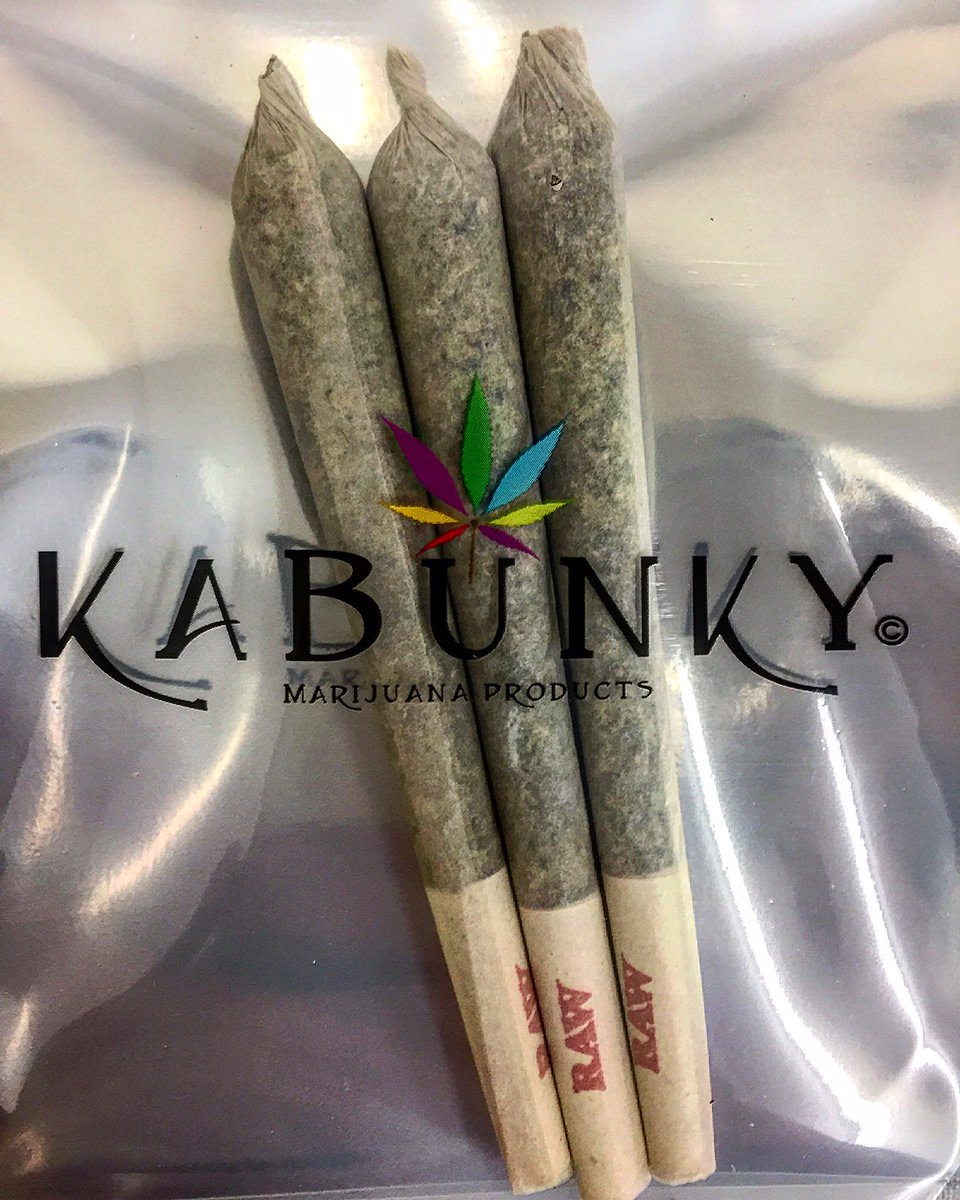 kabunky's tweet photo. No time to roll one up? #ImNeverTooBusyFor @kabunky pre-rolls! https://t.co/tbj2WGmvJ6