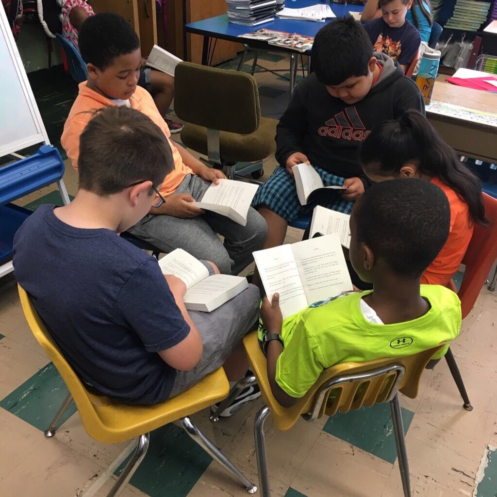 RealMenReading's tweet image. #realkidsread #bookclub #readingcircle #realreaders