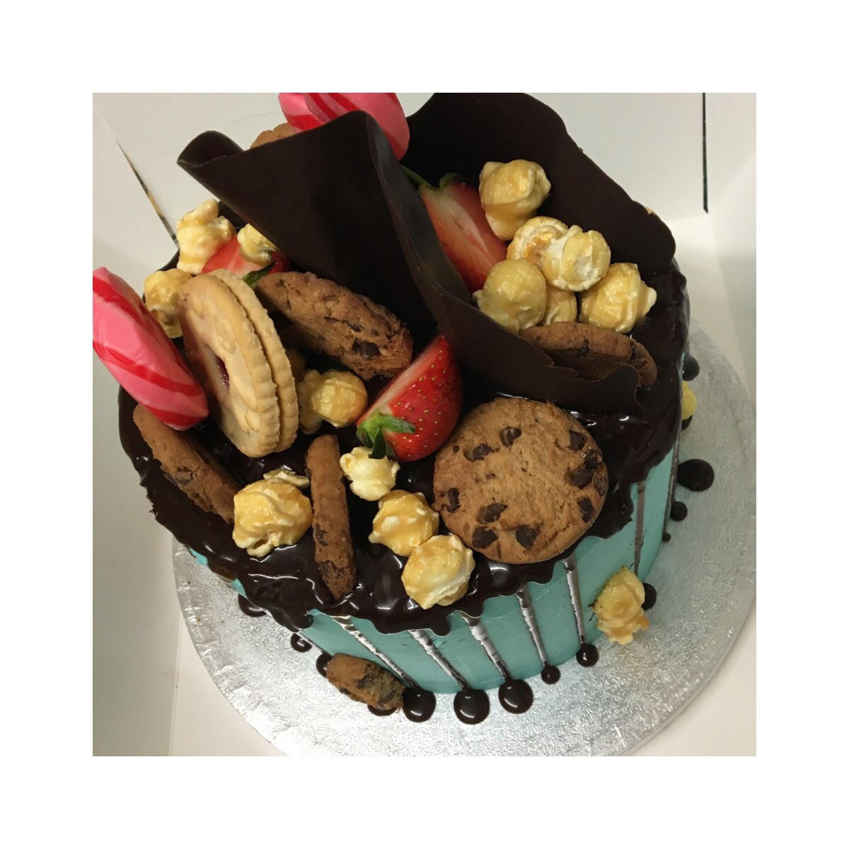 Just_Jadea's tweet photo. #cake https://t.co/gN4ZSITrgD
