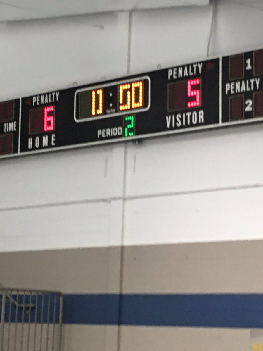 Lgruhl's tweet photo. Big 6-5 win for CDC in "iceball" today to even up the series at 1-1!  Big comeback win! #CentralFutures2016 https://t.co/3D4GQcFBVt