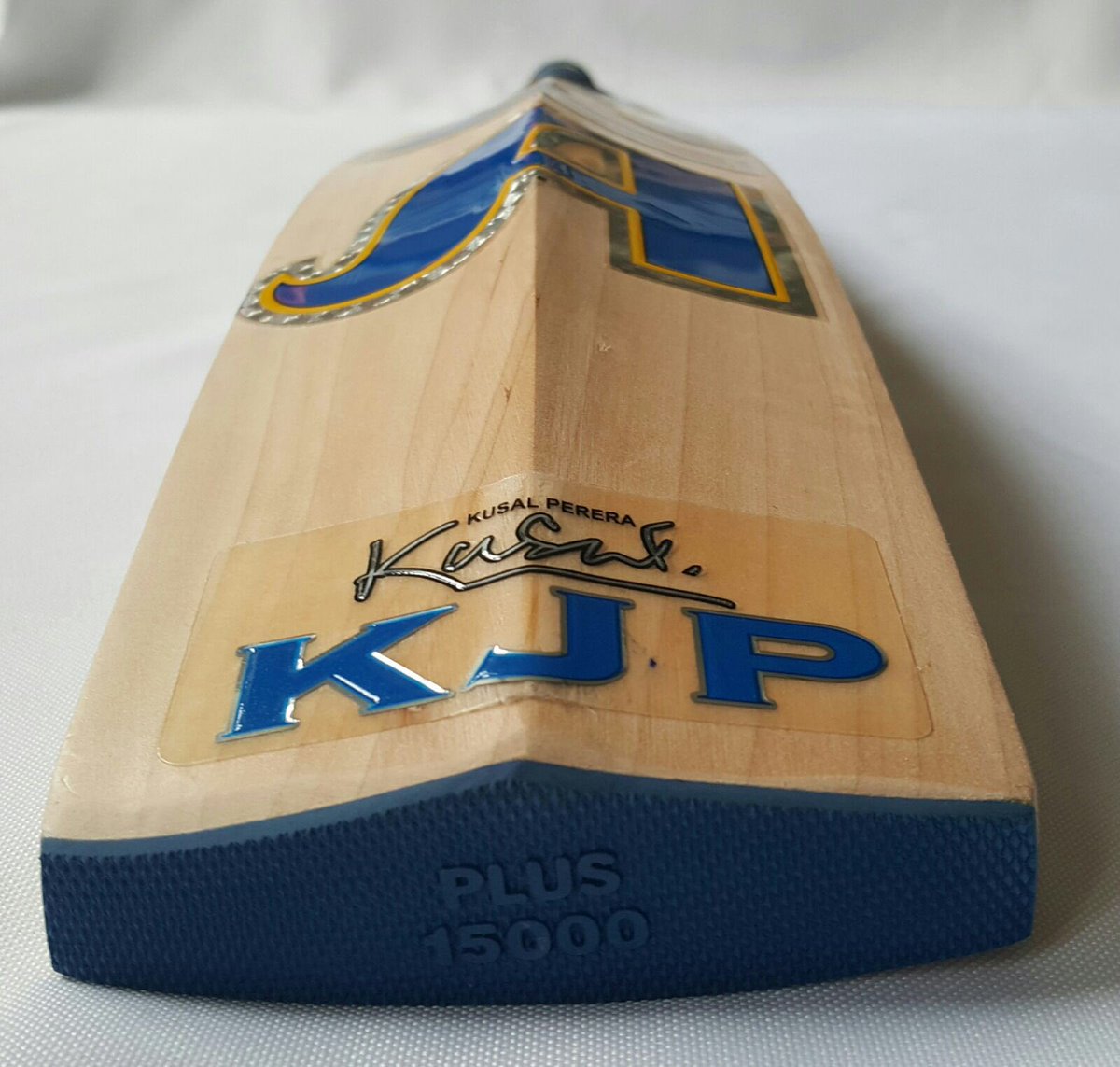 SQSports's tweet photo. The CA Plus 15000 KJP #Cricket #Bat, as used by Kusal Perera - Sri Lankan International Cricketer! https://t.co/7iAhzJCXVn