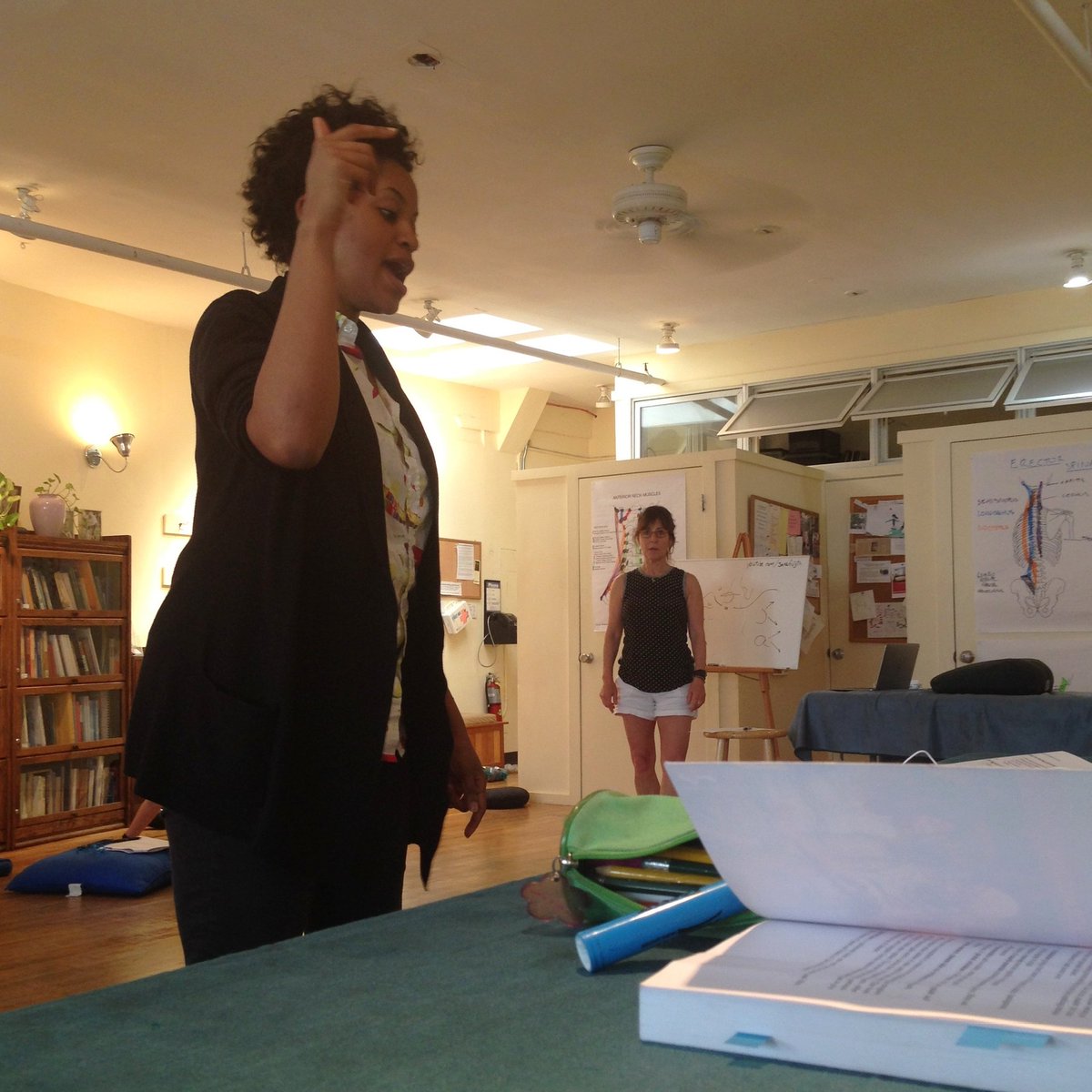 McGBeth's tweet photo. #AfricanAccentsWorkshop this past weekend. The ladies rocked it! #dialectcoach https://t.co/zgyPjT4nqQ