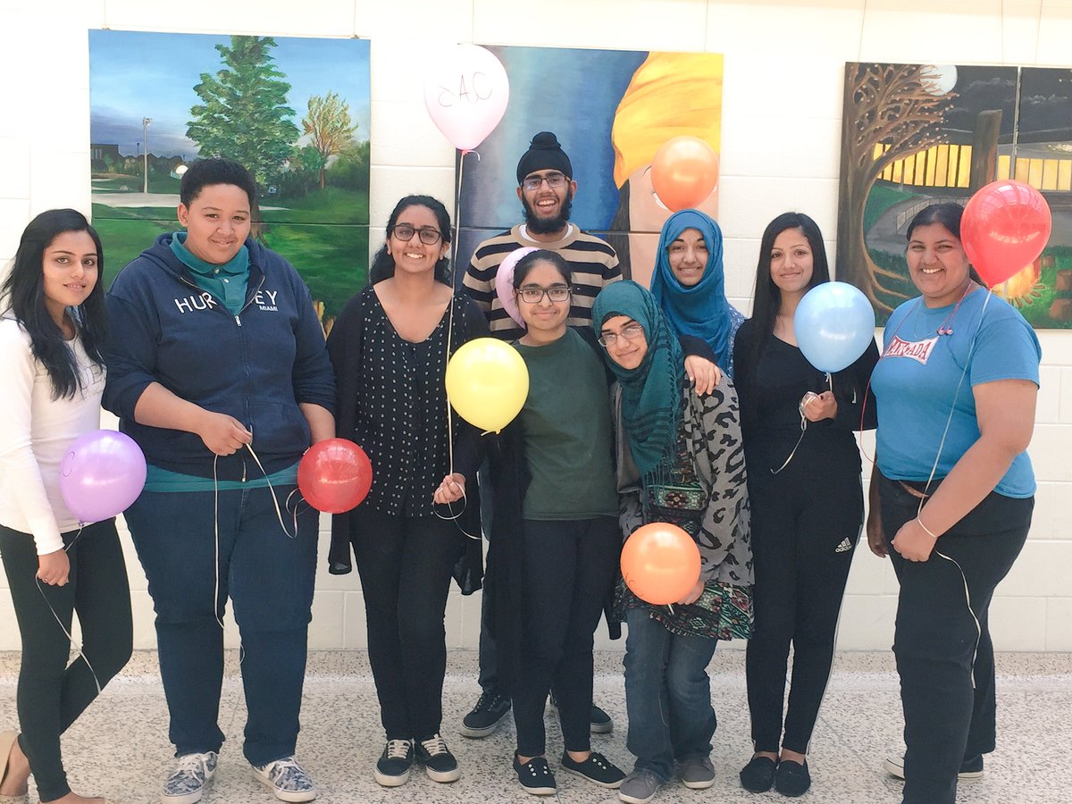 MsShaw_PDSB's tweet photo. Congratulations &amp; welcome to @LincolnSac 2016/17👏🏾👏🏾👏🏾 Looking fwd to an exciting year🎉 @LincolnAlexSS @MsRNijjar https://t.co/p9Y9M7y2Ly