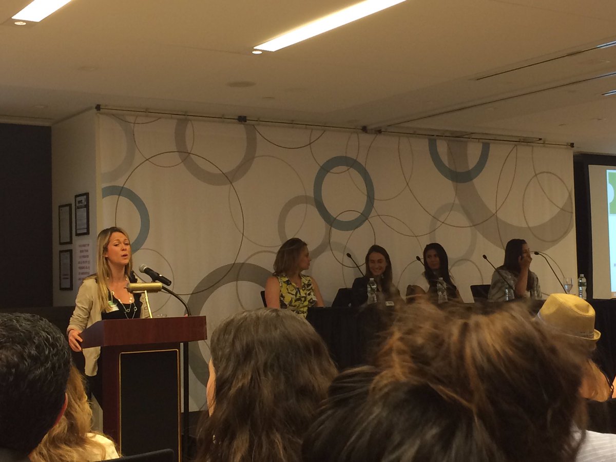 Loving this #customeracquisiton panel! <a href="/OrrickTA/">Orrick Total Access</a> <a href="/geschehaas/">Gesche Haas</a> <a href="/AlannaEve/">Alanna Gregory</a> <a href="/hayleybay/">Hayley Bay Barna</a> <a href="/dweinblatt/">Danielle Weinblatt</a> <a href="/JessGBeck/">Jessica Beck</a>