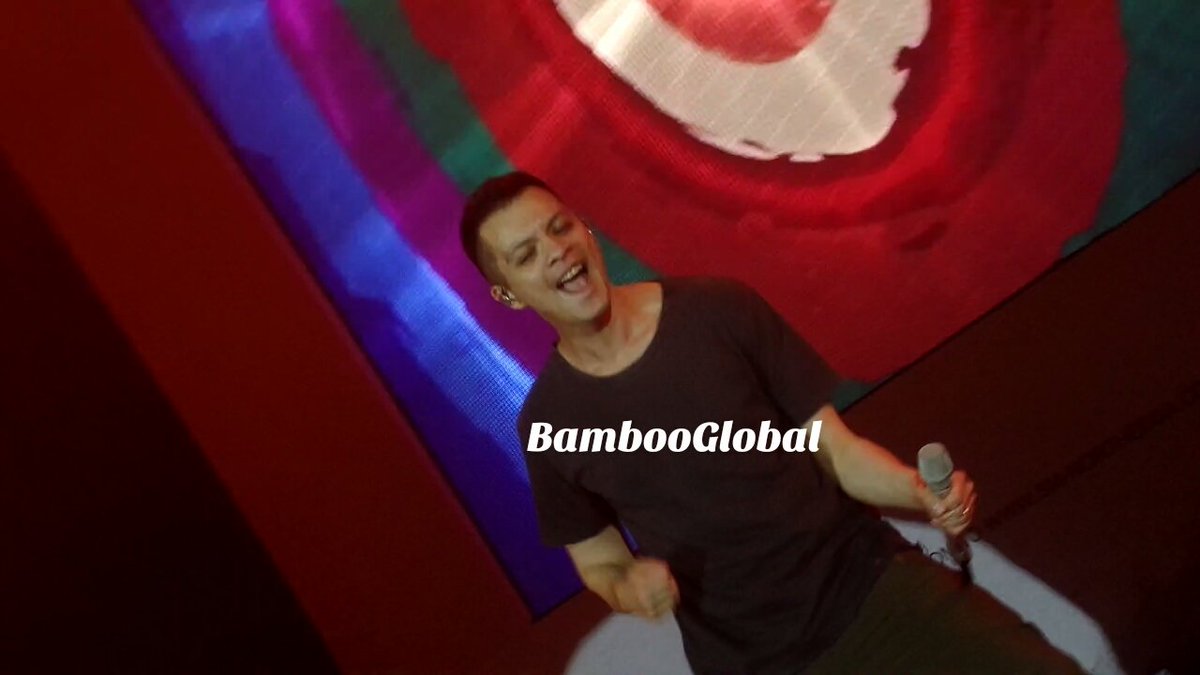 BambooGlobal's tweet photo. Yeah!Rock 'n Roll!😍😎😜
Sa bawat gig..andun ung feeling na akala mo laging first time mo lang manonood..
#BambooMagic https://t.co/lvLnmiDdDP