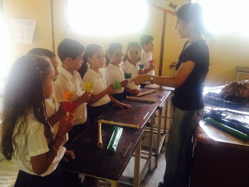 ModSILoyola's tweet image. Preparando nuevo repertorio con nuestros grupos de Flauta Dulce. Esta vez con Campanas de Colores @Yulyannrabert