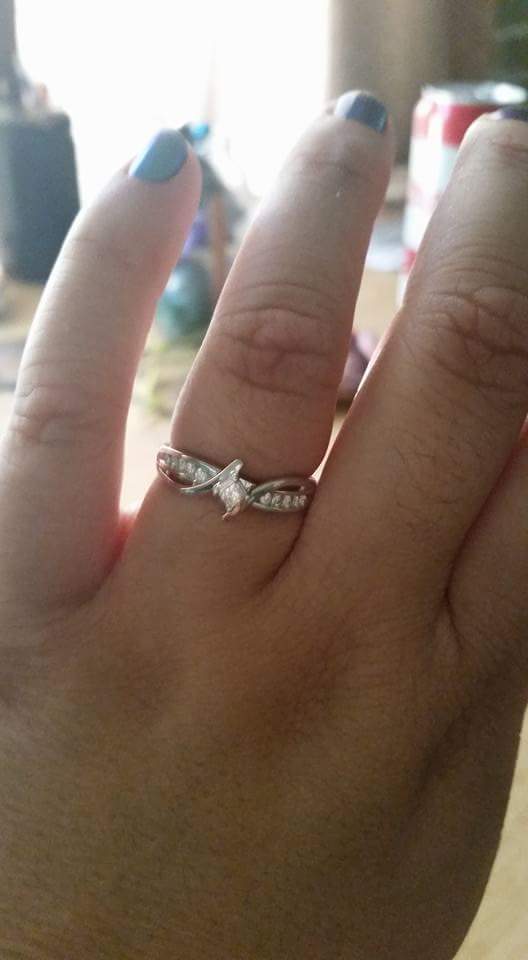 HillaciousChris's tweet photo. The ring came in today! <3 https://t.co/dyZL5P4VrN