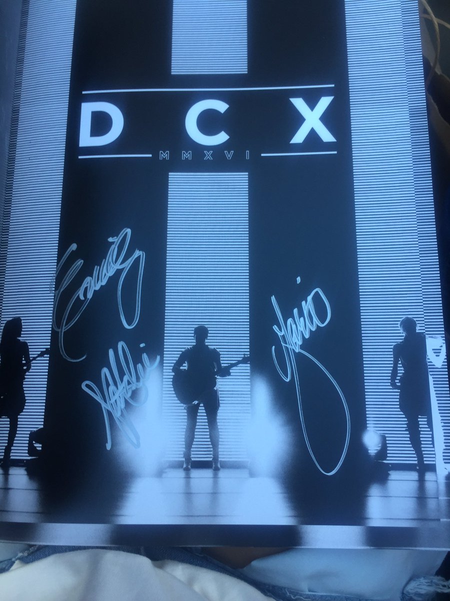 GraceChlosta's tweet photo. We got a surprise signed program tonight at #dcxboston! Thank you @dixiechicks https://t.co/GvCNBk9GE8