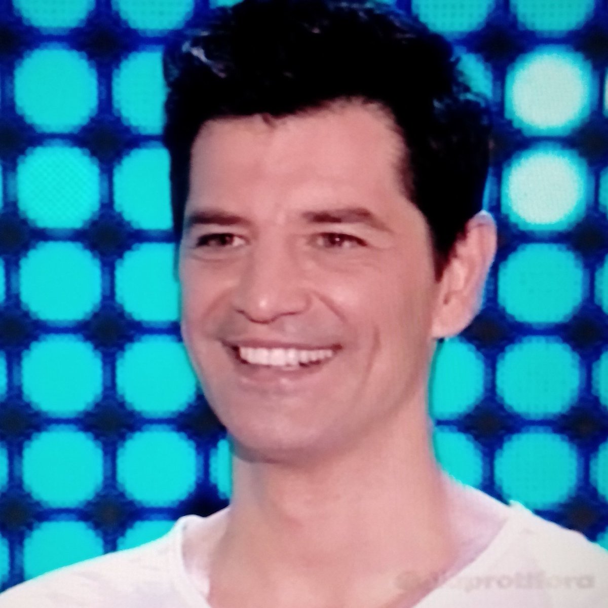 pskorina's tweet photo. https://t.co/zk6DXfyLSa Ευχαριστούμε που υπάρχεις.... @sakisrouvas ��� #SakisRouvas #OLA #olaprotifora https://t.co/0U3cVvUPcA