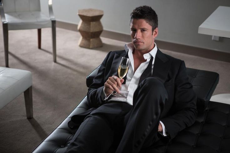 cadence_07's tweet photo. #Days @IamJamesScott fans please watch TBS tonight at 10/9c! James is appearing on new comedy #Wrecked! #GetWrecked https://t.co/gEmD6rTSYO