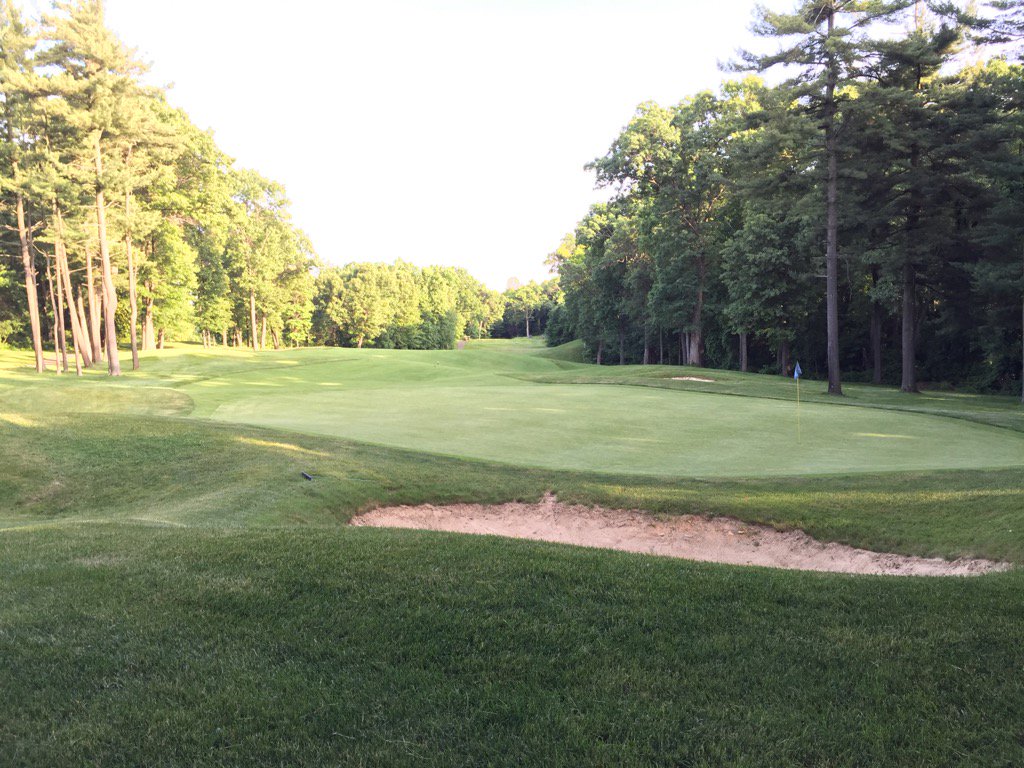 Beautiful night for some twilight golf <a href="/SH_Golf/">Shepherd's Hollow GC</a> Tim Asselin &amp; staff have course playing great!