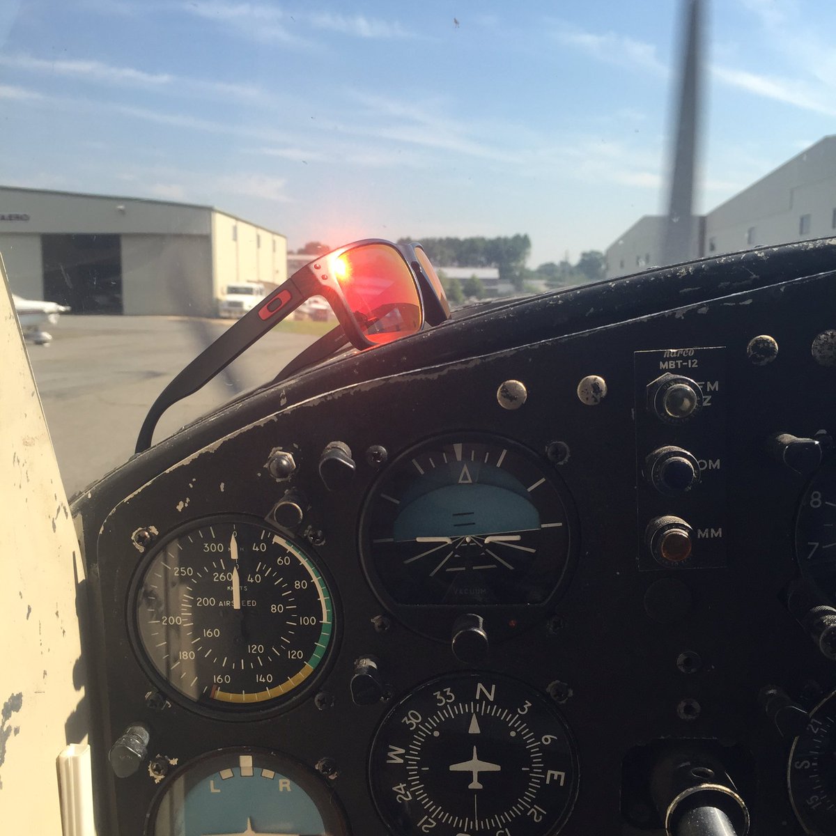 dgracing81's tweet photo. Love my @oakley #Holbrooks! I never fly without them!! #kryy #cessna https://t.co/cjhnK6rta7