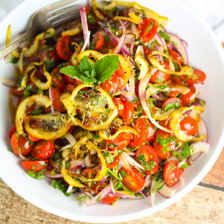 PlatingsPairing's tweet image. Roasted Lemon &amp;amp; Tomato Salad ow.ly/4mI4r8 #healthyrecipe #lemonrecipe #tomatorecipe