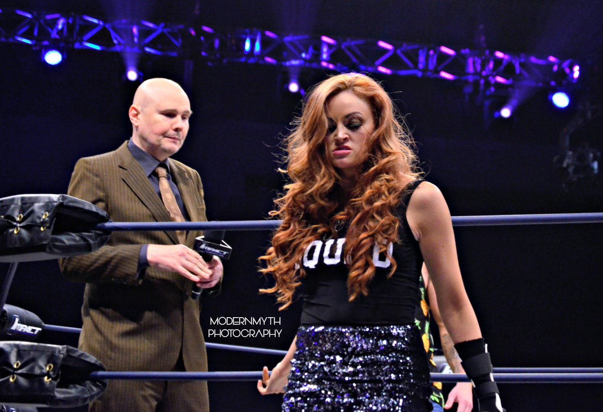 _ModernMyth_'s tweet photo. @MariaLKanellis @Billy_Corgan after #DixeCarter handled business... #ModernMythPhotography https://t.co/J32u8u1eCf