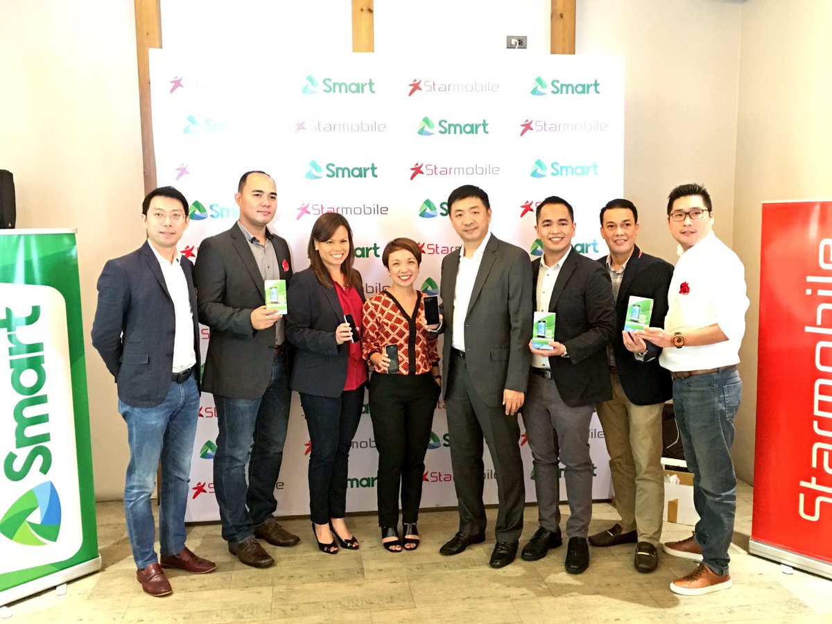LiveSmart's tweet image. Smart continues to bring the smartphone in the hands of every Filipino! #SmartPhoneForAll #BigScreenBigFun