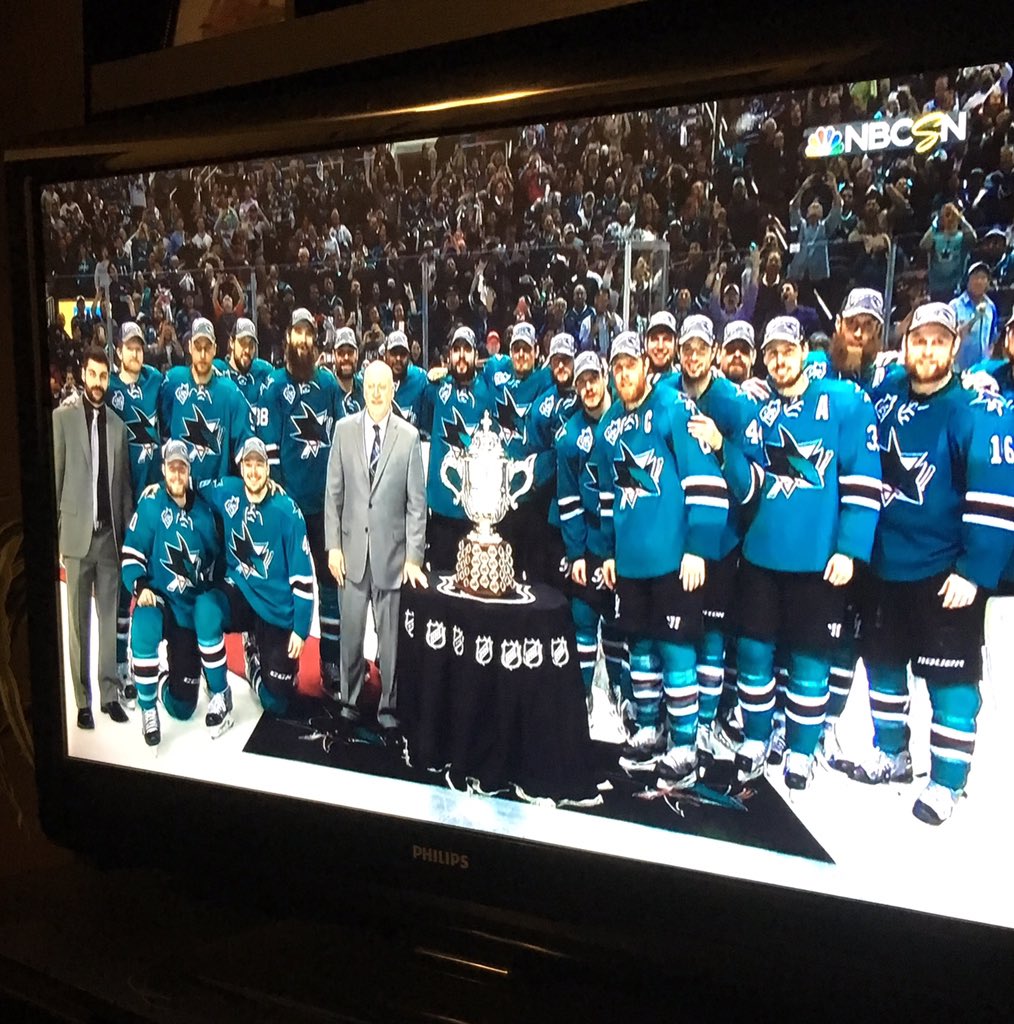 lisa6048's tweet photo. @SanJoseSharks Winning the Western Conference!! #25YearsOfTeal #SJSharks https://t.co/tq3DGpvk9N