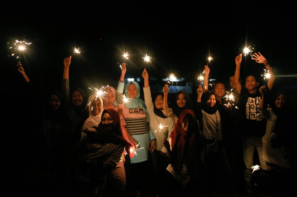 Happy Mercon Gaes!!! 😃 <a href="/ambarsariputry/">putry ambarsari</a> <a href="/ciyah13/">Aliyah</a> <a href="/syifafadilla10/">jamrohhh</a> <a href="/EmiliawatiCitra/">Citraa</a> <a href="/Amiiir18/">Muhammad Amirudin</a> @Amd_alwan <a href="/NafilaAulia/">NARW</a>