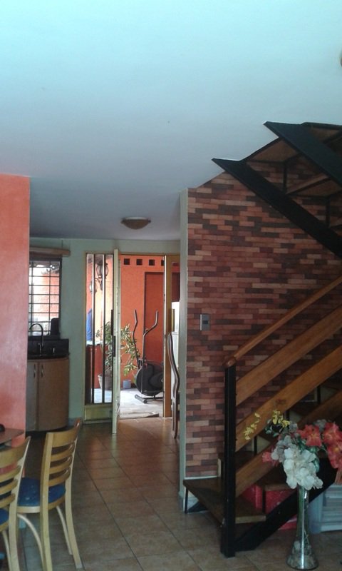 infinitibienes's tweet photo. Se vende TH en naguanagua Villas del Norte II, excelente precio de oportunidad. Consulte 0414-4000250 https://t.co/Mq1oEd2OqN