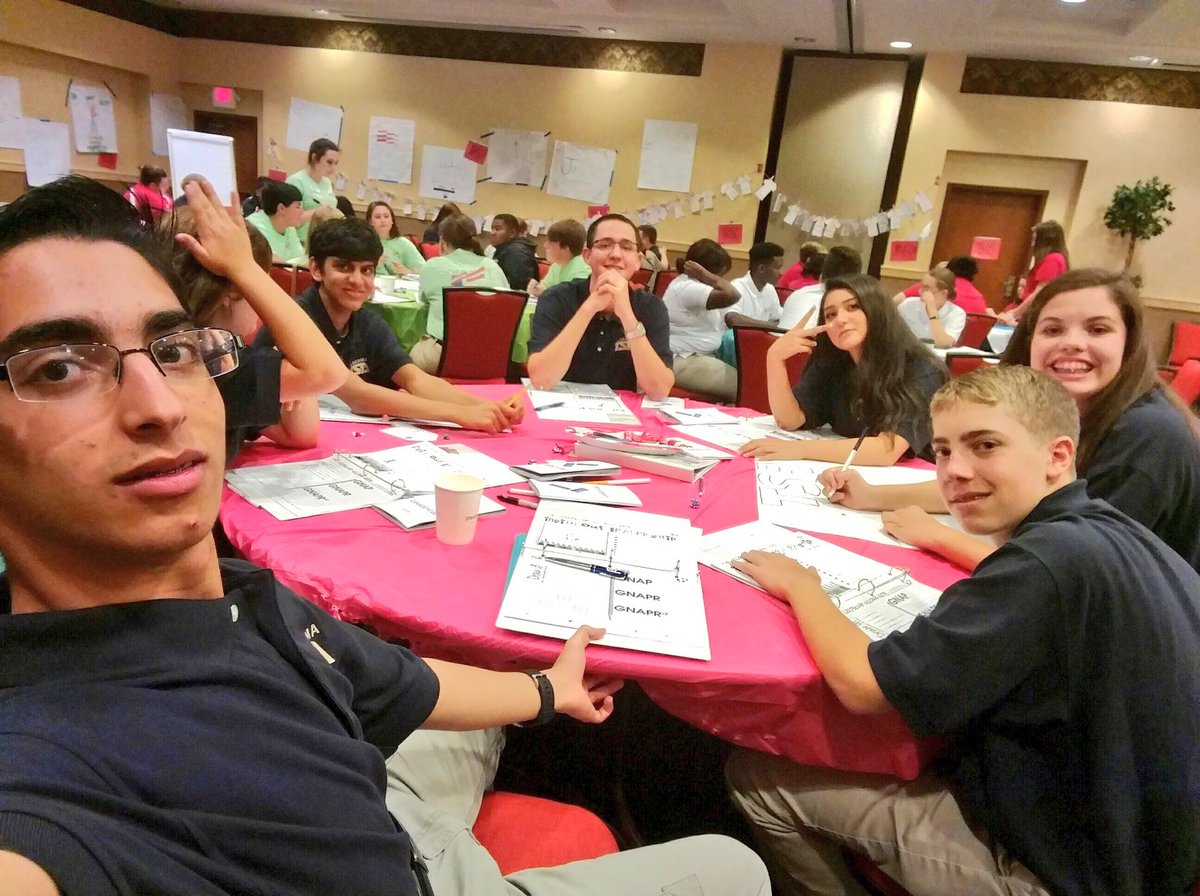 AlabamaTsa's tweet image. The Alabama TSA officer team take on SOLTS 2016!#futurearchitectsoftomorrow #mytsastory #altsa #alsolts #thealtsaway