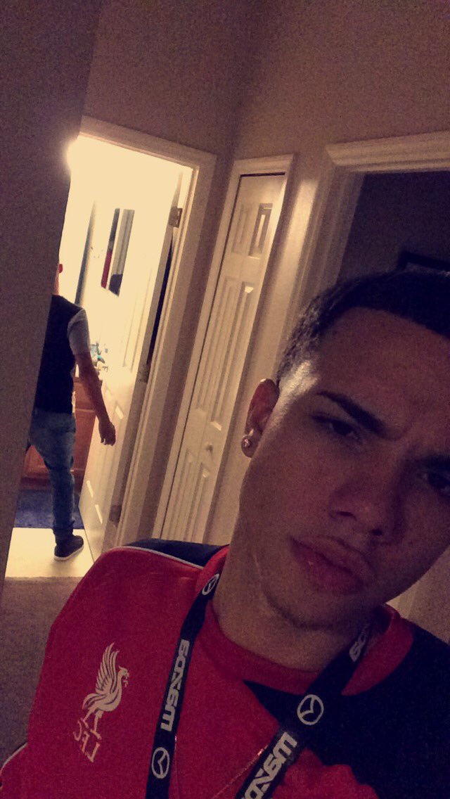 2wxvey's tweet image. Fuck it 😬 #Hispanicboysbreaktheinternet