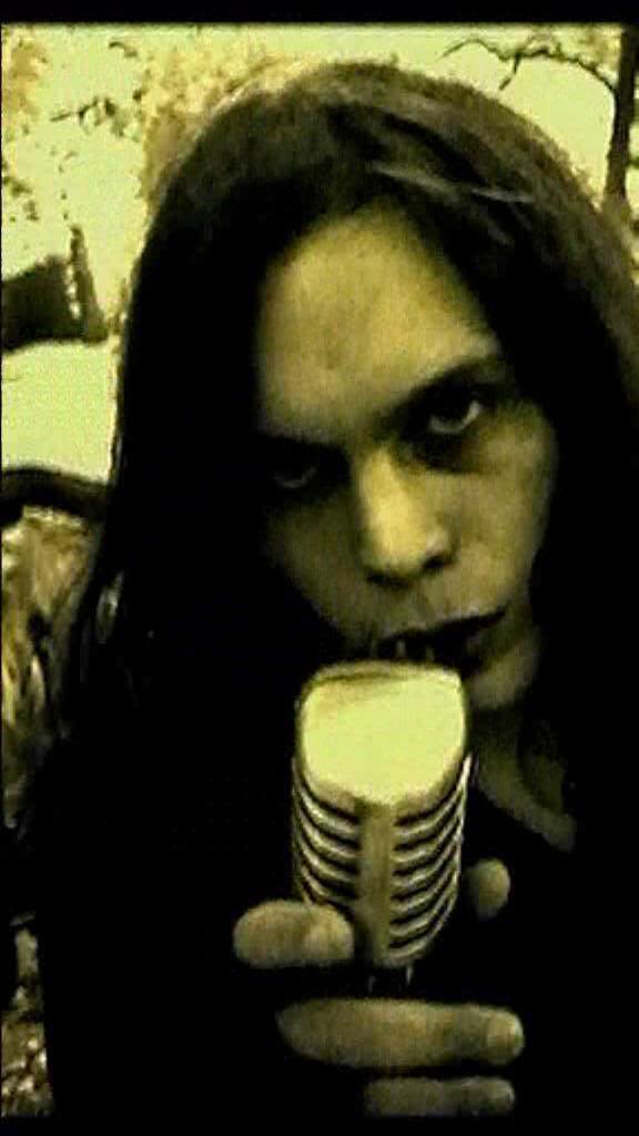 VampireHeart69 tweet picture
