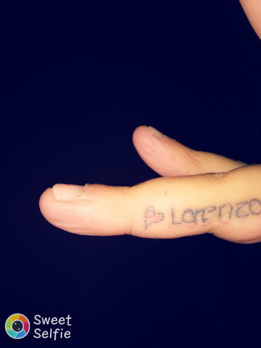 IruuRauch's tweet photo. Nada Mas Lindoo Qe Llevar Tu Nombre En Mii Piell Te Amoo #LORENZOO Sos El Amor De Mi Vidaaa Mi Rubeoooo 💞💞💕💕💗💗😍😍😍 https://t.co/tsJUCySiDp