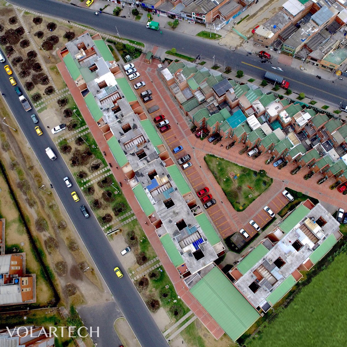 Volartech_Col's tweet photo. #Volartech #Bogota #DJI #FotografiaProfesional #aerialphotography #UAV #dronestagram #construccionbogota #Colombia https://t.co/61yRVqufGF