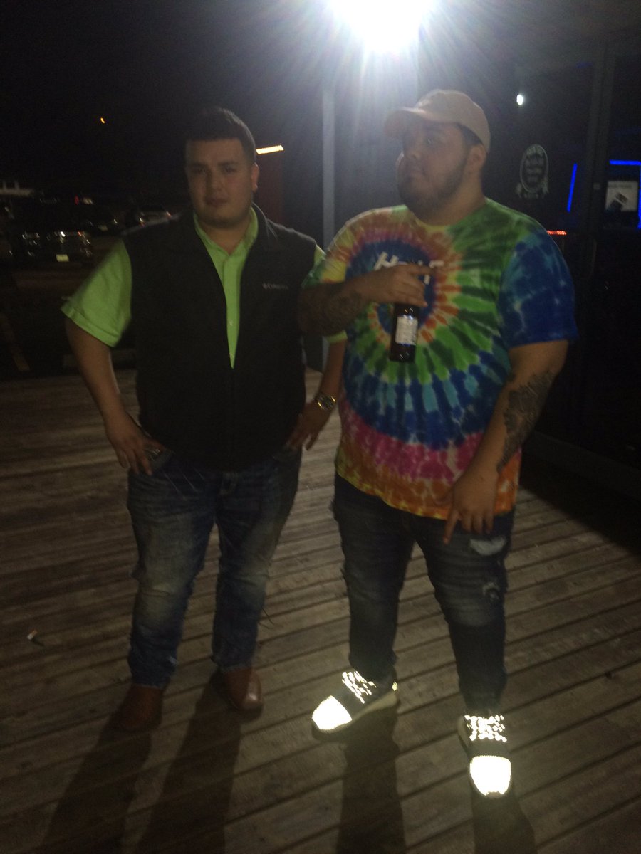 PrettyGordoIBe's tweet image. #HispanicBoysBreakTheInternet