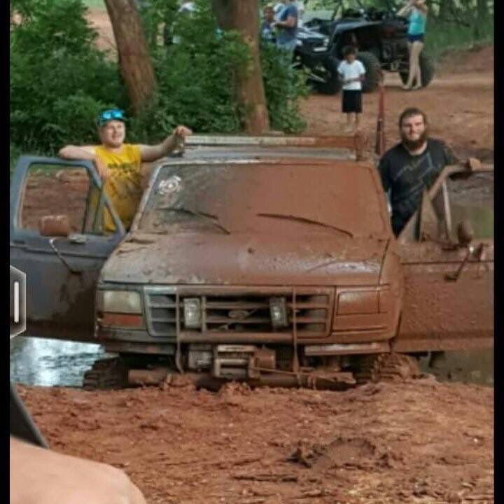 RedneckParadis3's tweet photo. This was taken back on Memorial Day weekend!
#Bluewest #Goodoleboys https://t.co/RINnhMdNbO