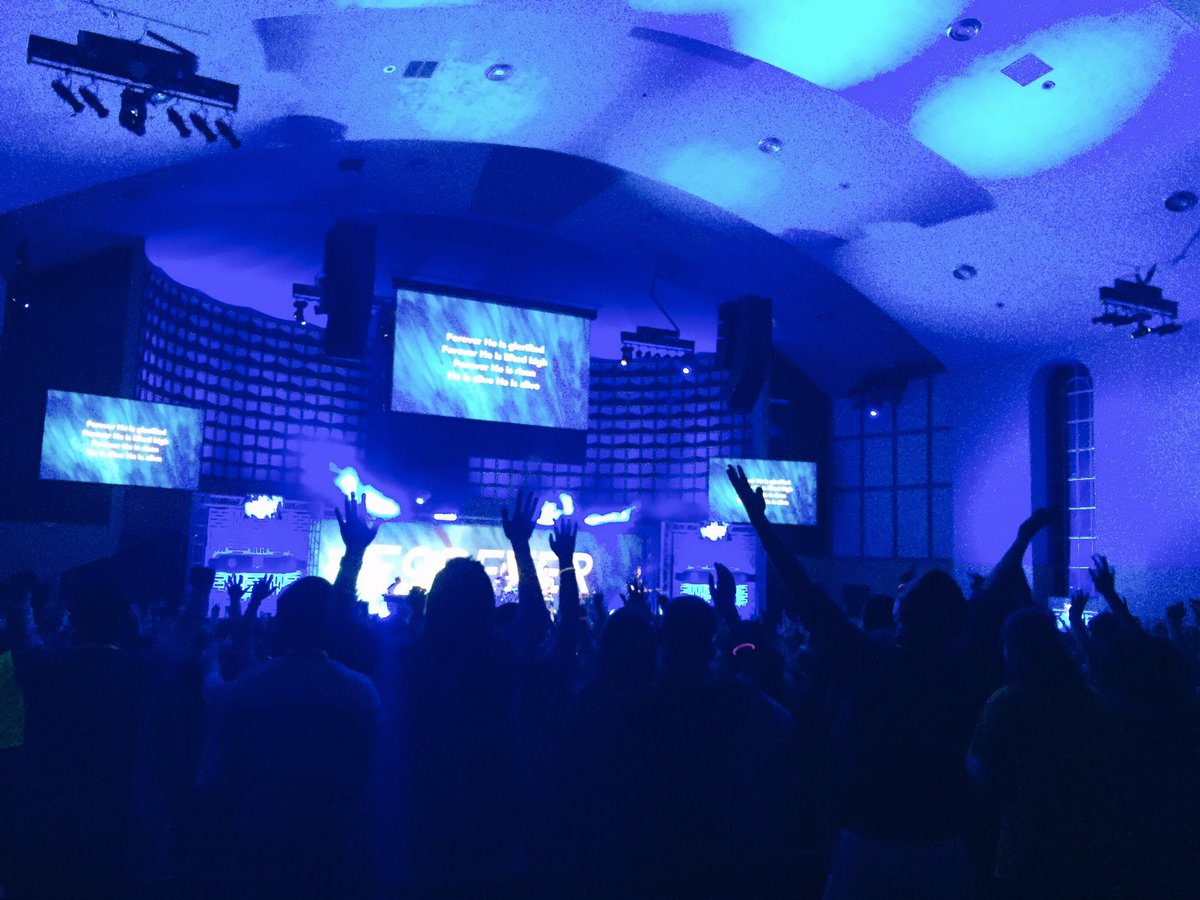 SuperSummerOK's tweet photo. What an incredible night! Jesus is so good! #SSOK16 https://t.co/IrLtxHd5So