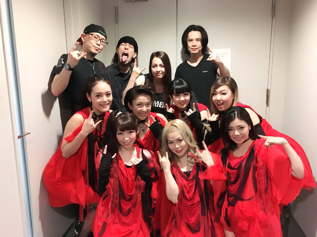 tsushimi_kumiko's tweet photo. HEAD PHONES PRESIDENTの皆さまと
ラララ隊♪
#SITW
#STANDINTHEWORLD https://t.co/JKyB3IsId3