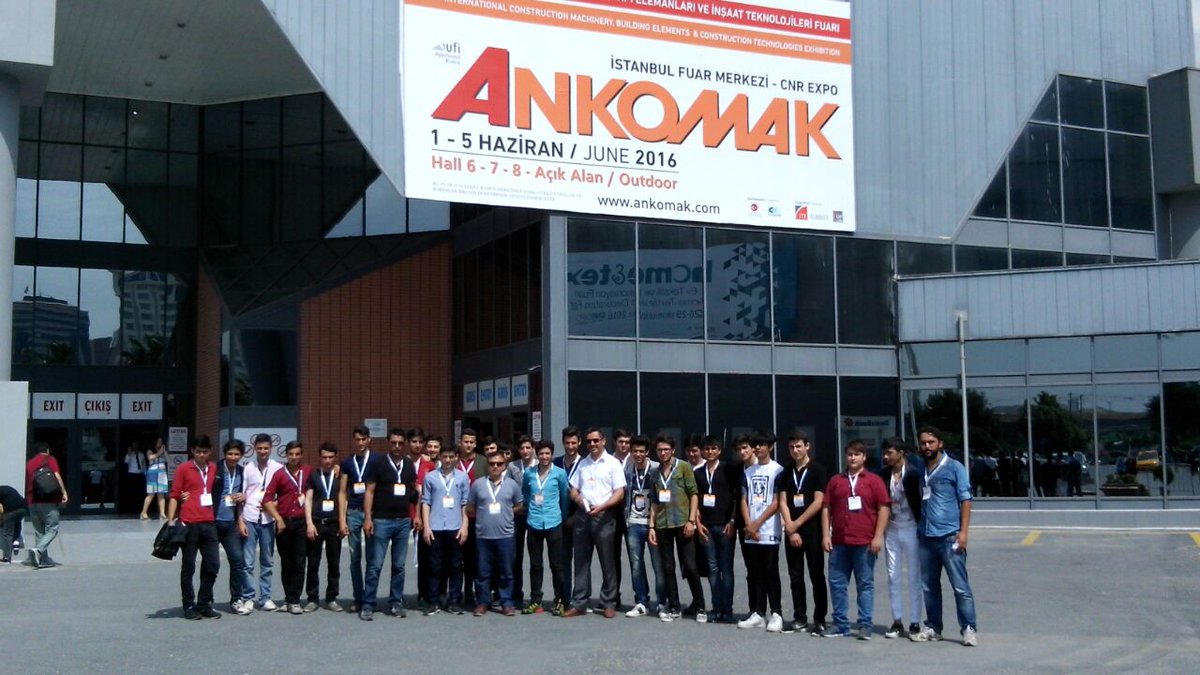 ankomak's tweet photo. Haydarpaşa Mesleki ve Teknik Anadolu Lisesi İş Makinaları bölümü öğrencileri, Ankomak'talar. #ankomak https://t.co/MJkH8nCYxD
