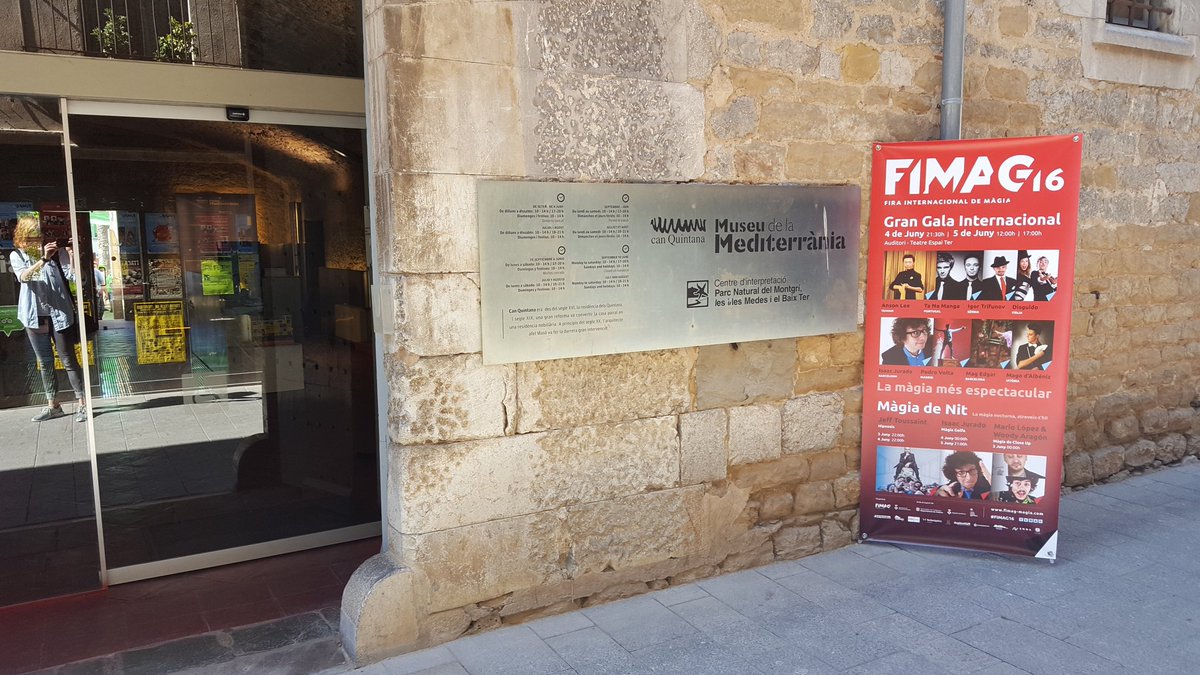 fimagmagia's tweet photo. El @MdlMediterrania es el punto de encuentro para los magos acreditados a #FIMAGPro de #FIMAG16!
Nos vemos en horas😉 https://t.co/my7oG2gssJ