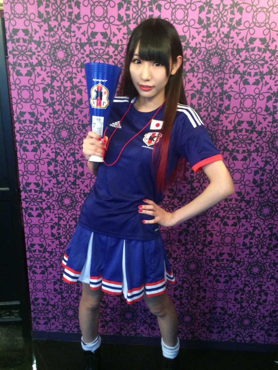 ｺﾝｾﾌﾟﾄｶﾌｪ 𝓙𝒆𝒂𝒏𝒏𝒆 𝓓 𝓐𝒓𝒄秋葉 ｼﾞｬﾝﾇ ﾀﾞﾙｸ على تويتر 日本代表を応援します 今夜19 40 ジャンヌダルク秋葉原に集合ね サッカー日本代表戦 サッカー観戦 サムライブルー キリンカップ 秋葉原メイド 秋葉原アイドル