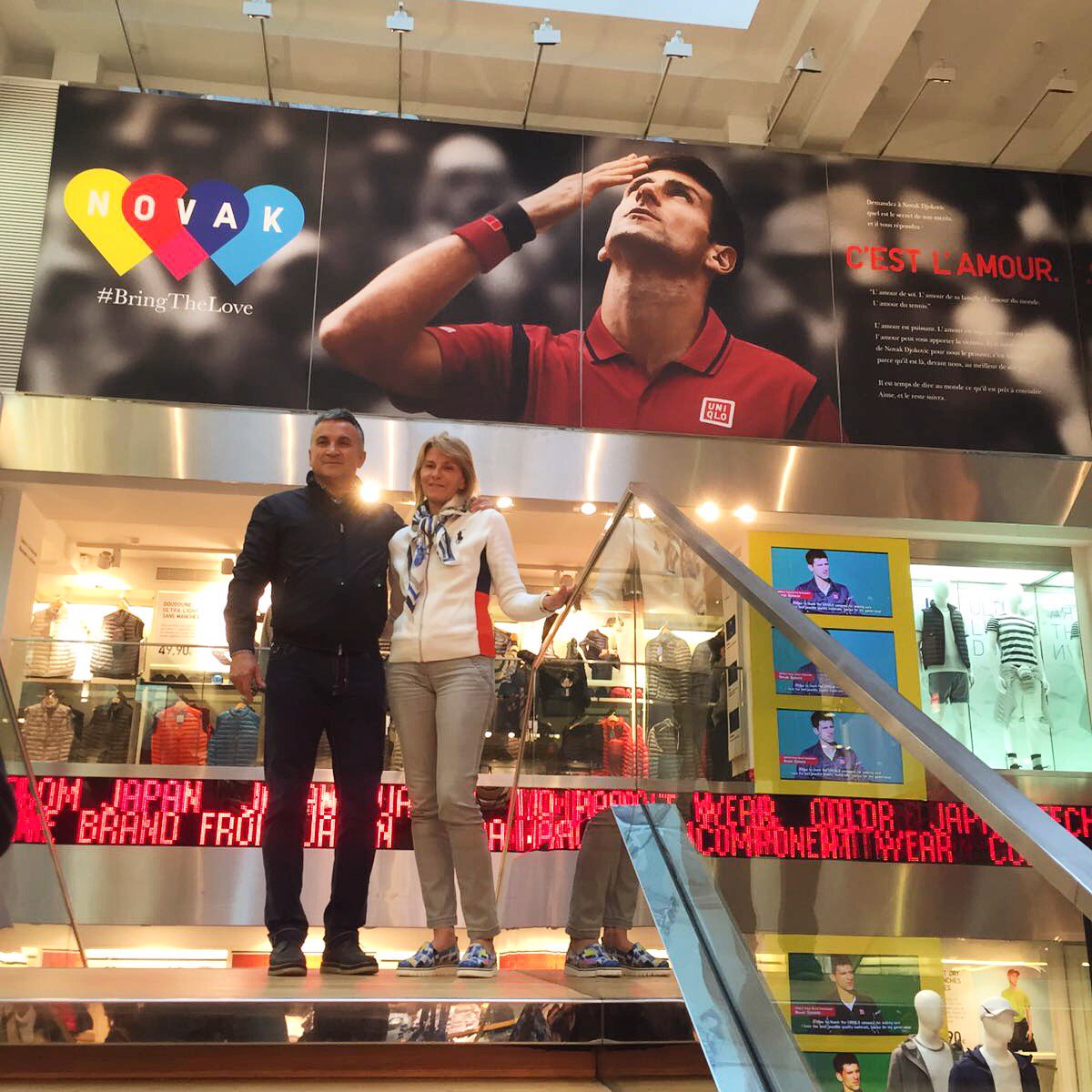 UNIQLO France tweet media