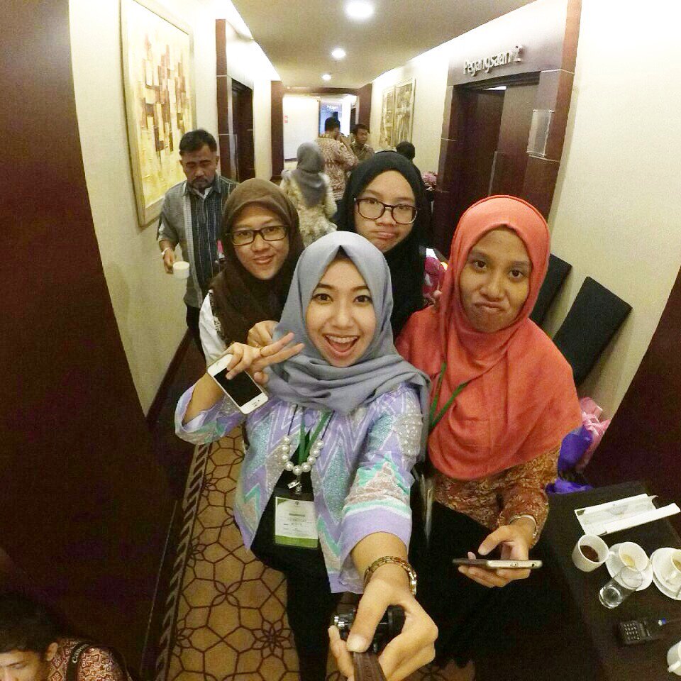 Heii <a href="/IYF_Climate/">IYF Climate Change</a> Groufie session 😆😁