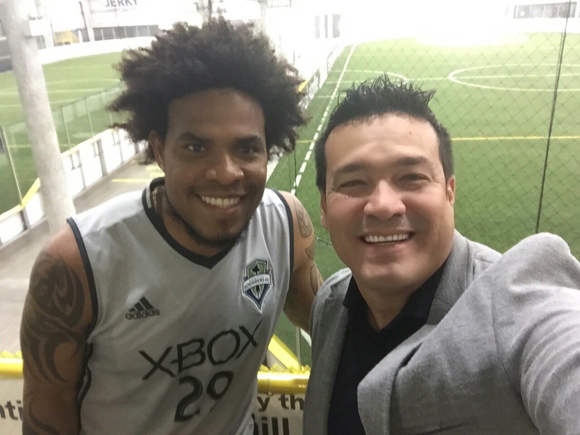 DocQuiceno's tweet photo. Revisando a @romantorres05 🇵🇦 🇨🇴🇺🇸 @SoundersFC 👍🏽⚽️😄 todo muy bien; Coming 🔜 Stronger 💪🏽💪🏽🙏🏻🙏🏻 https://t.co/qGR9PNUaqa