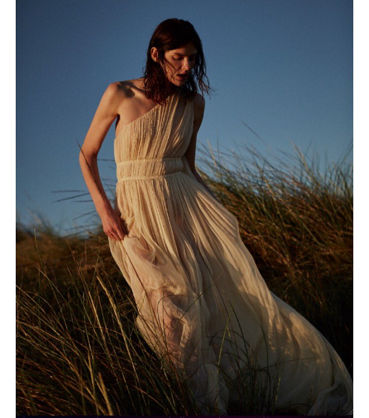 digenna's tweet image. MyWorkOutJustNow @htsi @sole24ore #styledbyme #fashioneditorfreelance #pic @jacopomoschin #model @dorotakullova