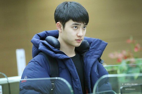 iDoKyungSoo's tweet photo. [HQ] 160219 ICN  #DO #Kyungsoo cr. A Spell on Me https://t.co/0nLl3G5fAs