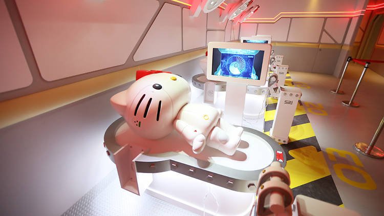 TimeOutSG's tweet photo. Book ahead: the cat with no mouth is back, this time as a robot. #robotkitty #hellokitty https://t.co/VIU5GgIjul https://t.co/NU1GNUTgnn