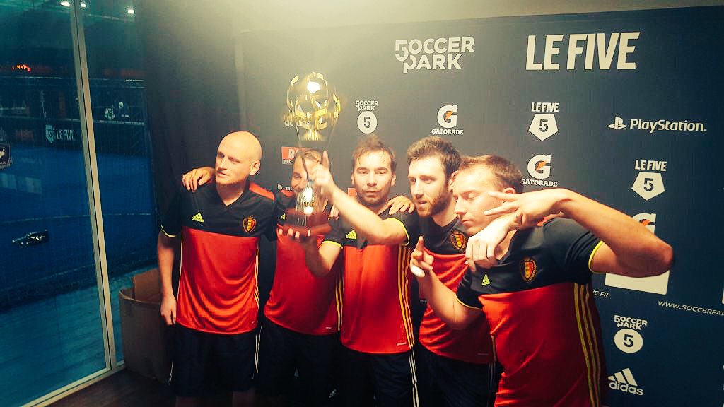 leo_milgram's tweet photo. Les vidéos du tournoi Media d'hier soir sont dispos ici : https://t.co/CrGObWEHR7 #SPLFADIDAS @AlexandreSKCom https://t.co/P6EEuOPQTh