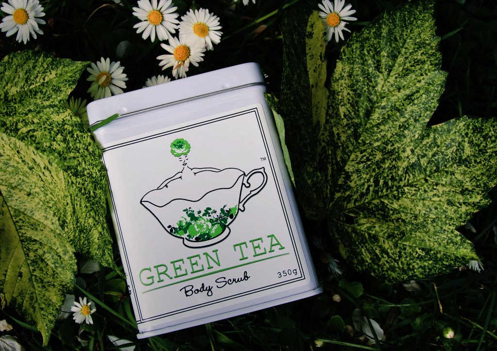 Guess who's been shortlisted for the <a href="/FFSkincareAward/">Free From Skincare Awards</a> this year.... #greenbeauty #greentea 💚🙌